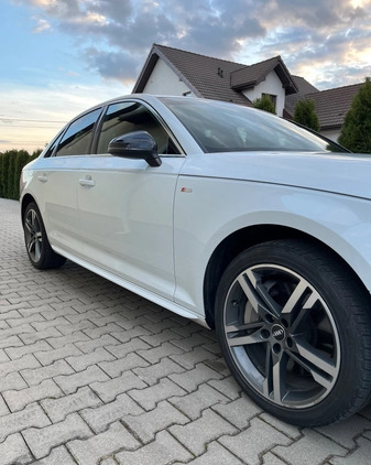 Audi A4 cena 99500 przebieg: 102500, rok produkcji 2016 z Biłgoraj małe 172